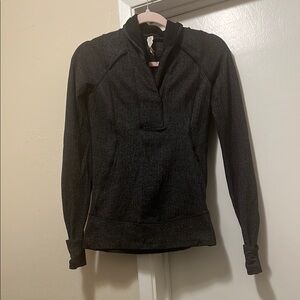 Black Long Sleeve Pullover